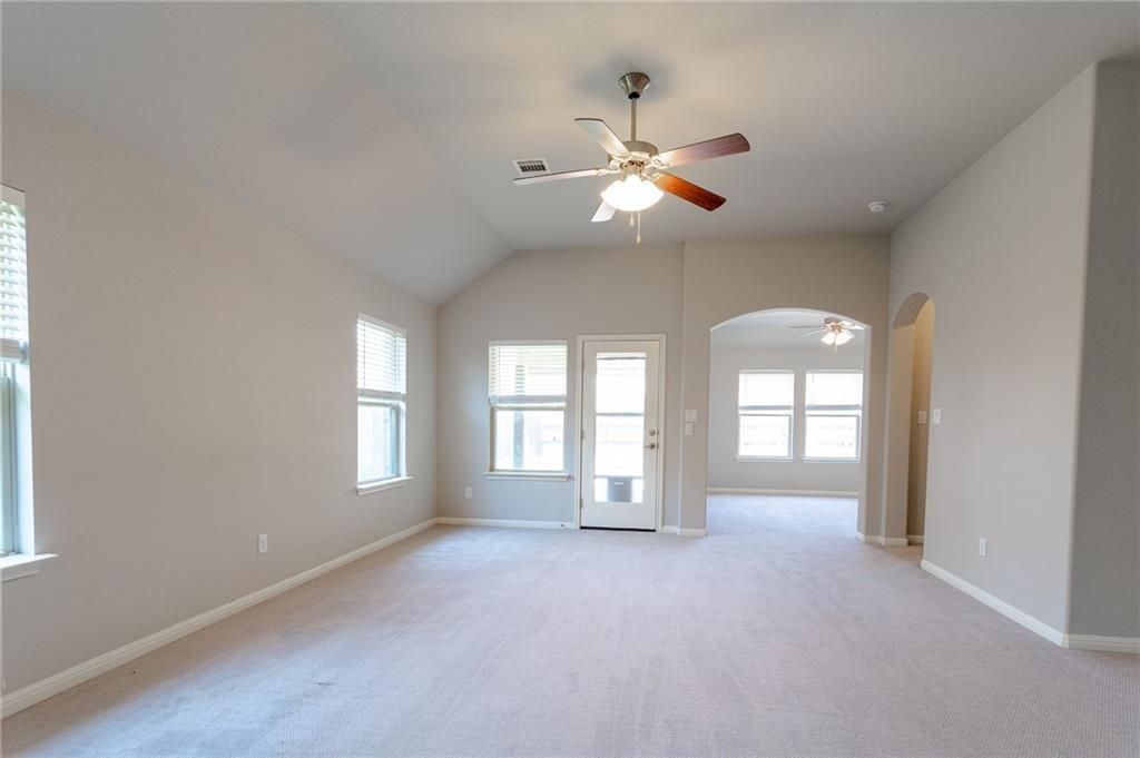 8238 Arezzo Dr Property Photo 20
