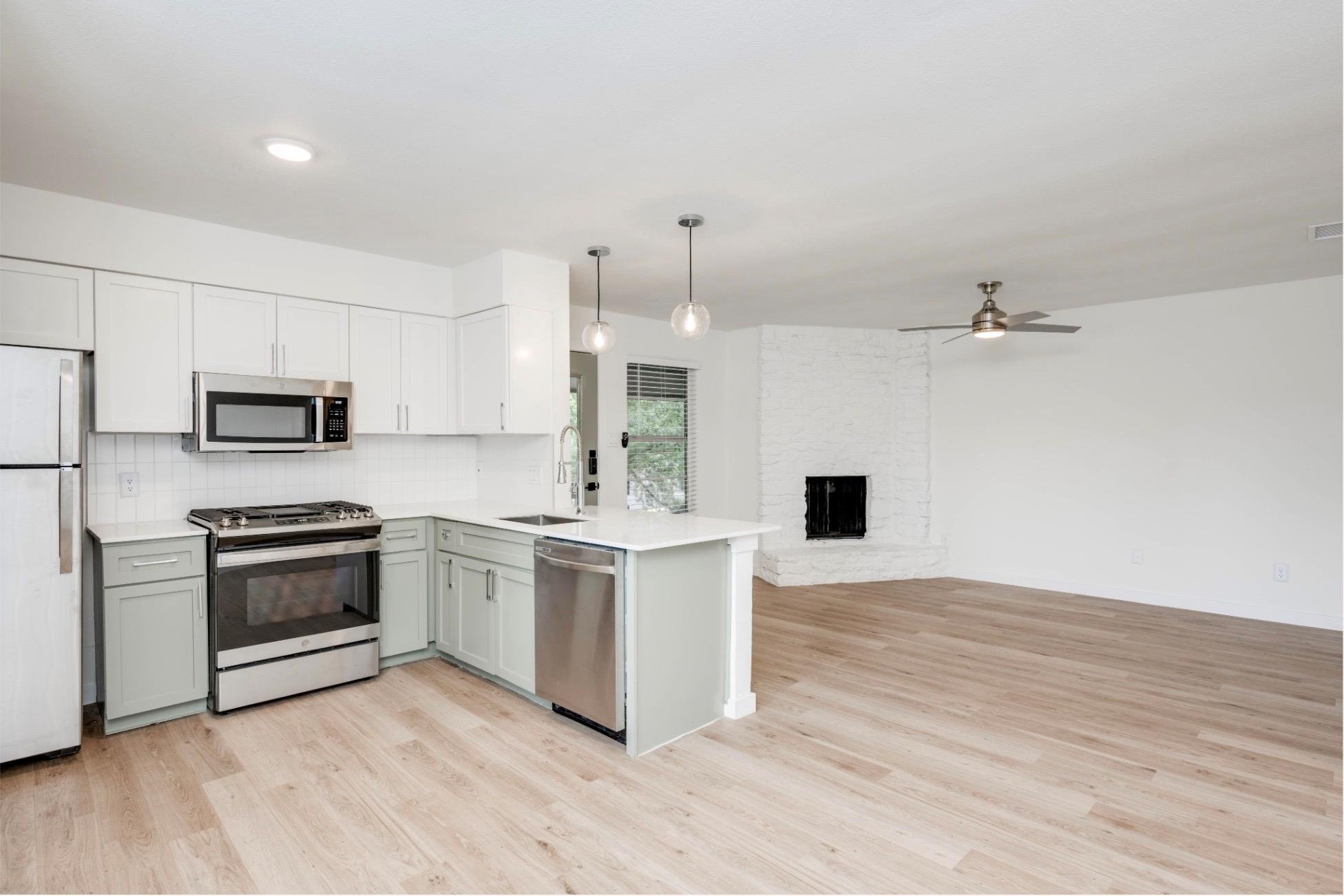 901 Airoso Cv #a Property Photo 2
