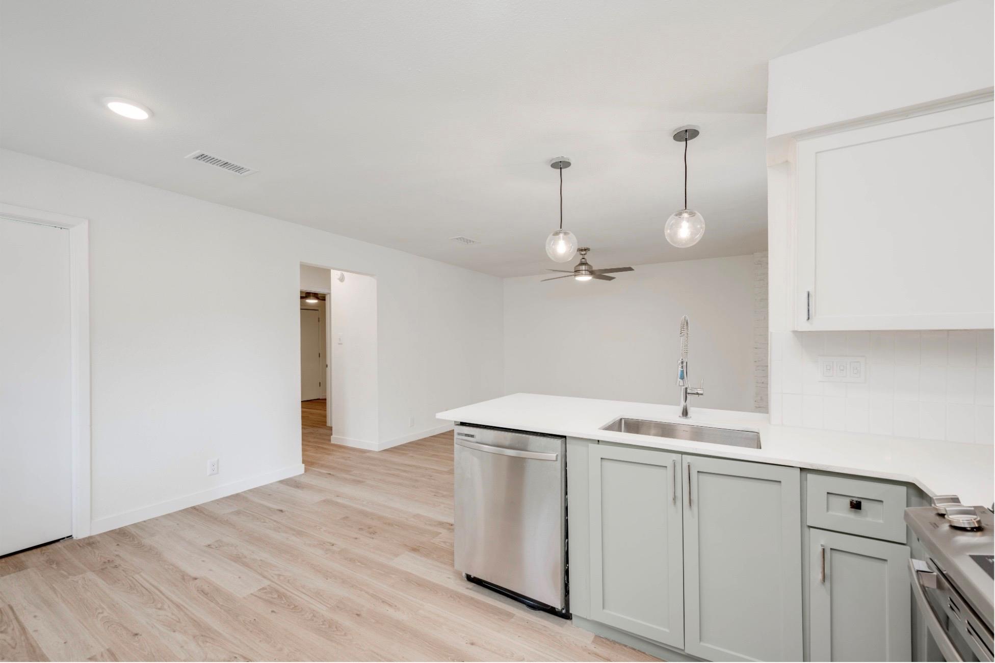 901 Airoso Cv #a Property Photo 5