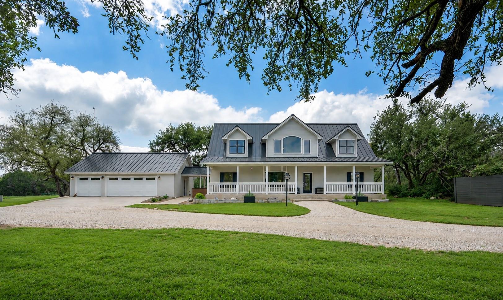 330 Live Oak Hills Ct Property Photo 2