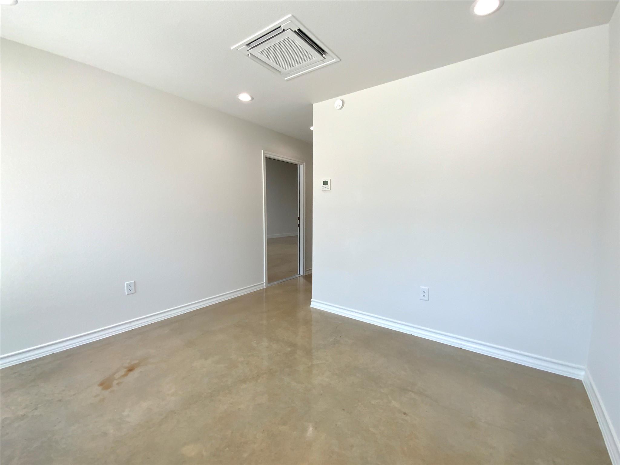 1304 Leander Dr #130 Property Photo 7