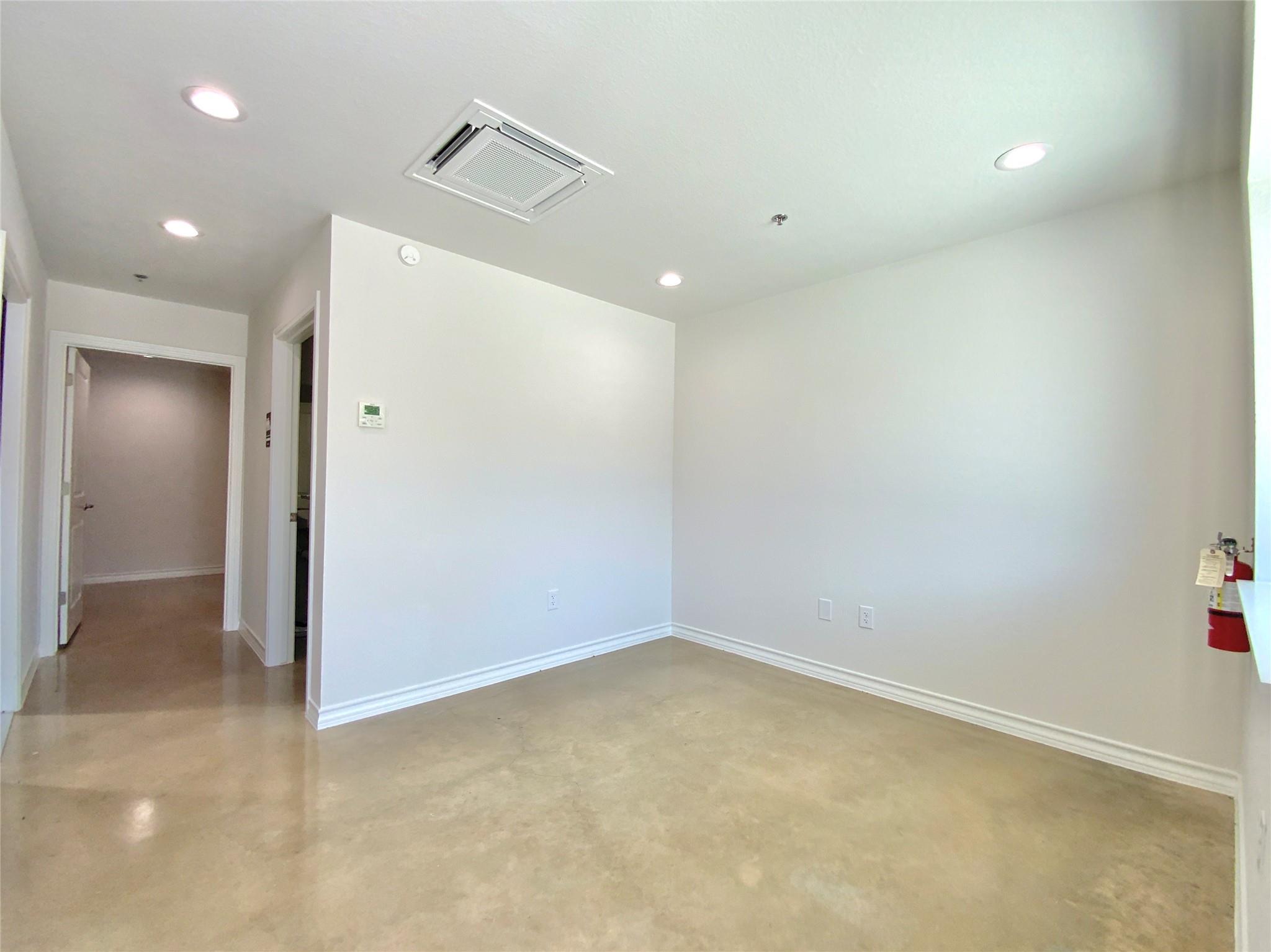 1304 Leander Dr #130 Property Photo 8
