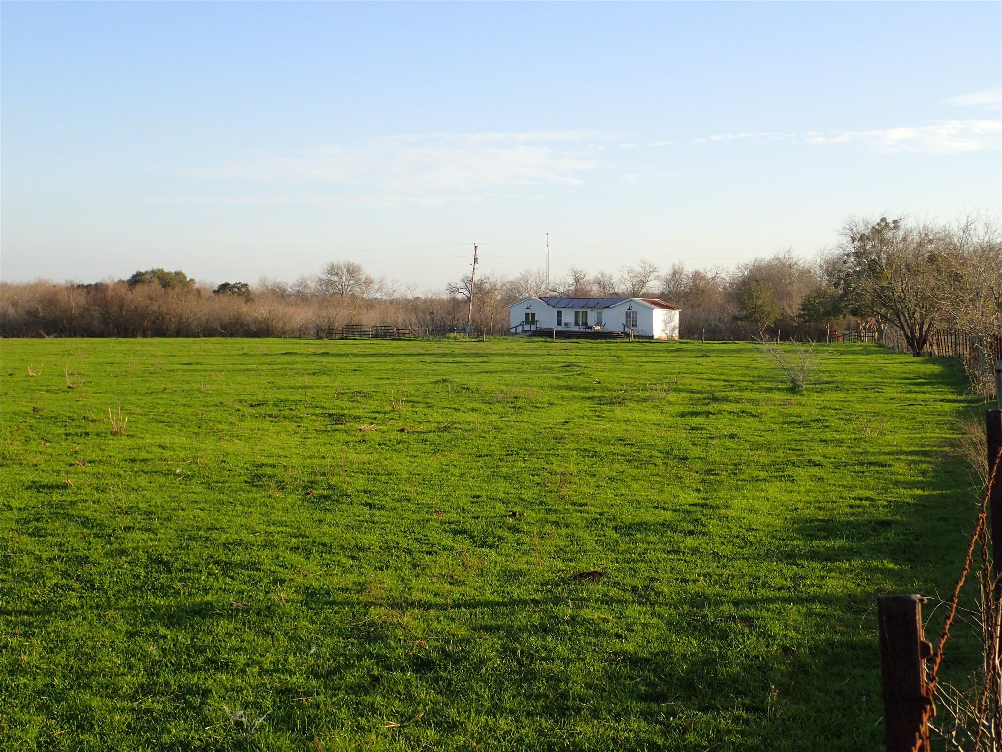 471 Fm 1296 Property Photo 7