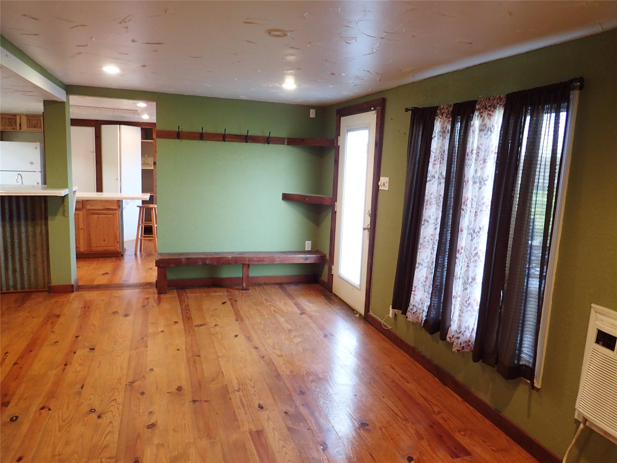 471 Fm 1296 Property Photo 12