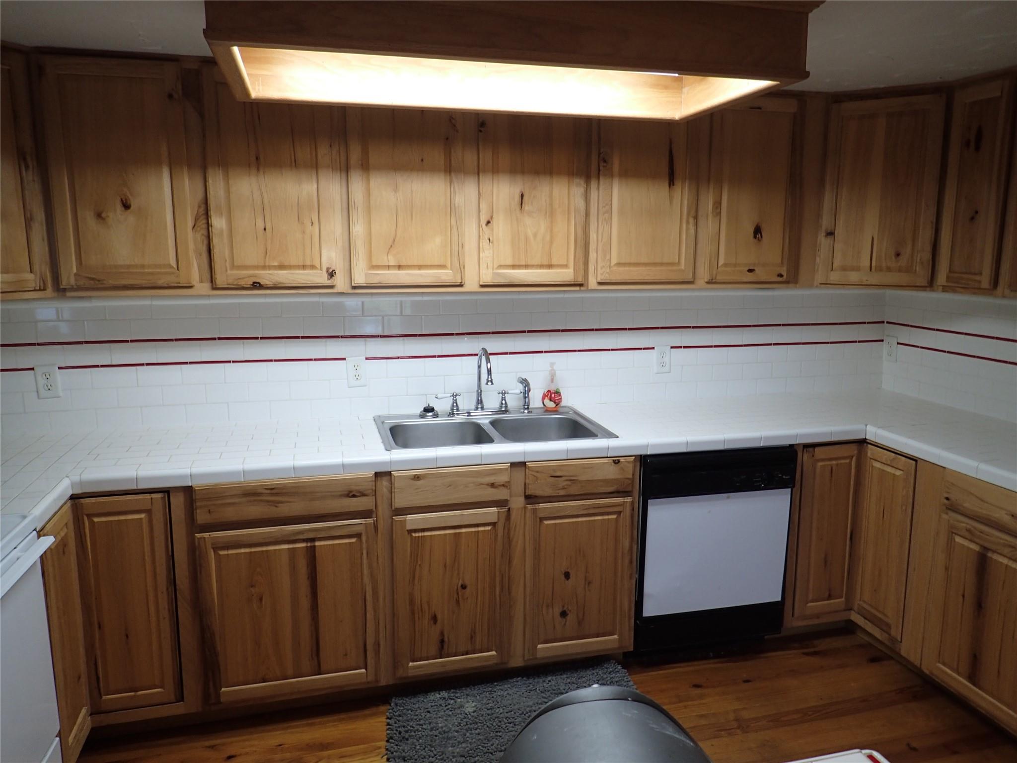 471 Fm 1296 Property Photo 16