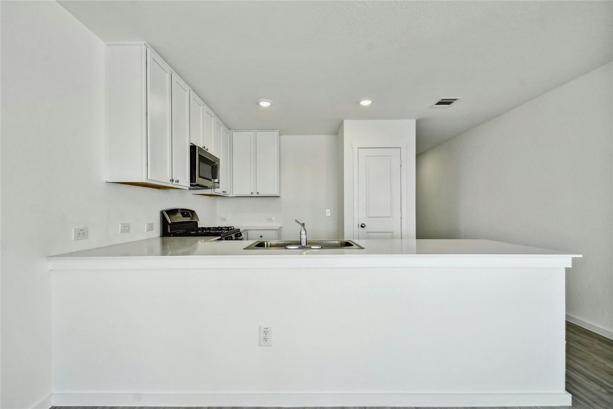 1527 Knoll Rdg Property Photo 7