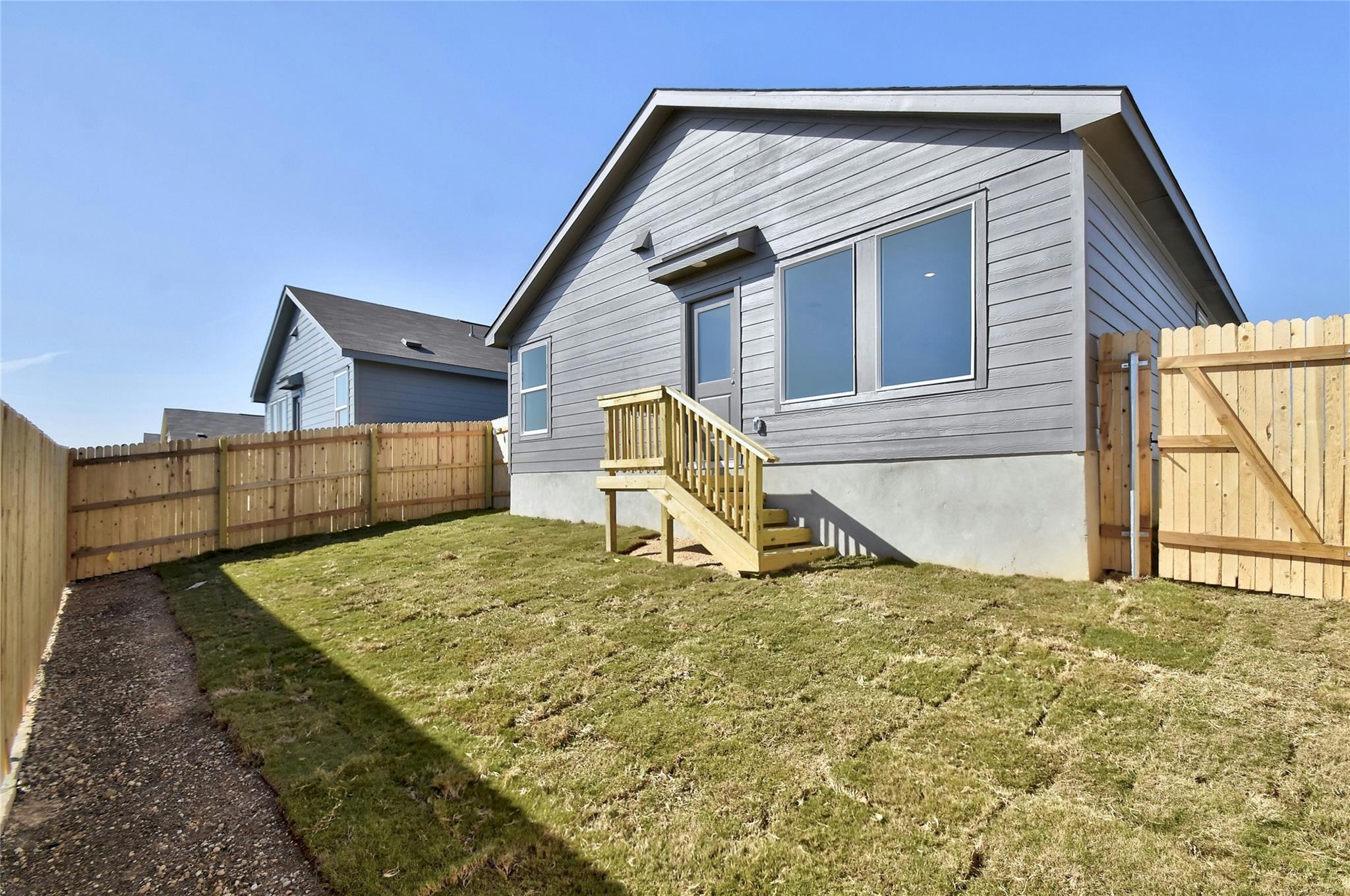 1527 Knoll Rdg Property Photo 24