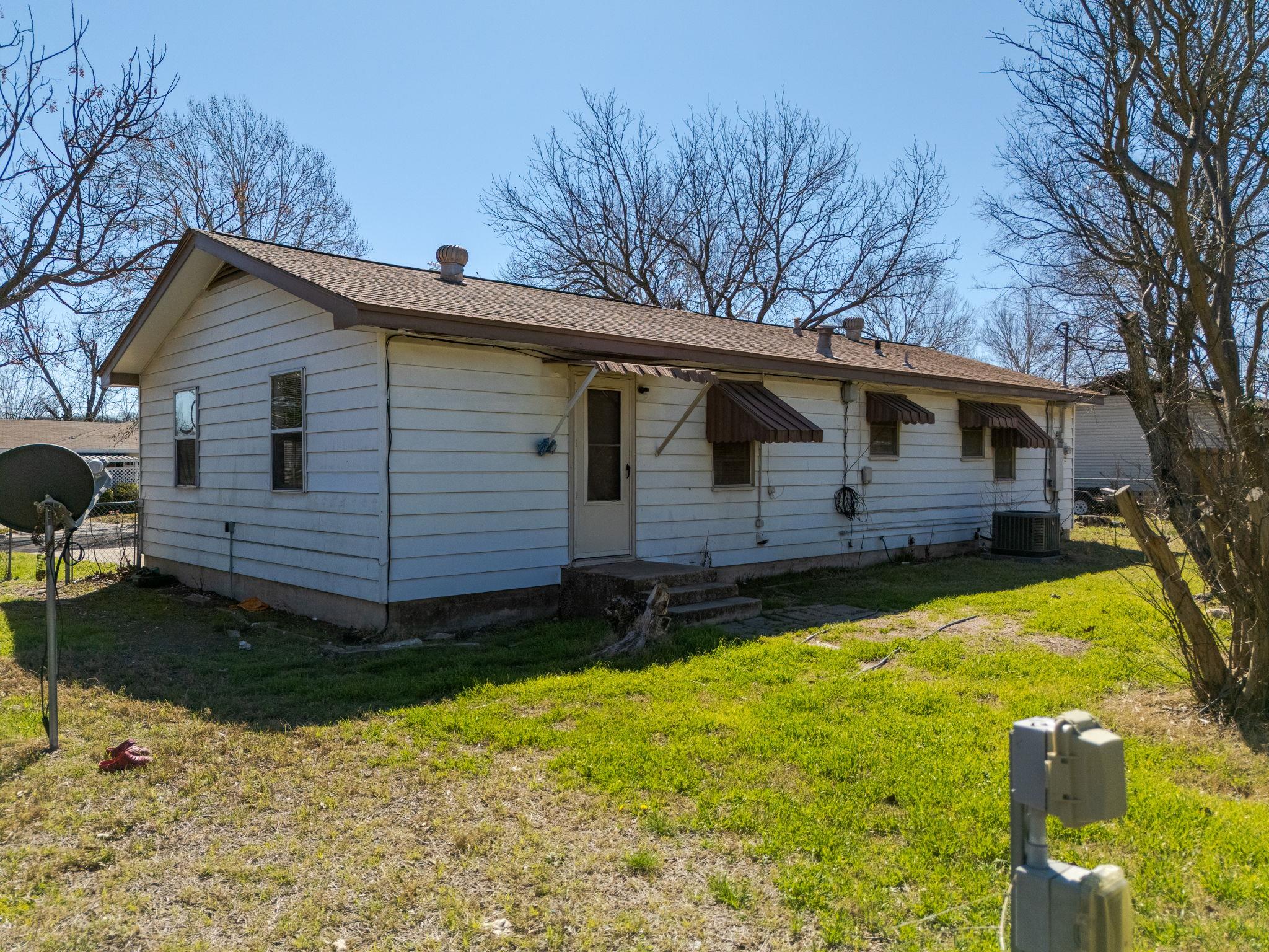 302 Easy St Property Photo 19