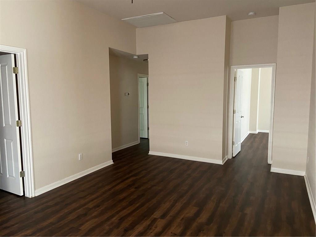 8811 Glen Canyon Dr Property Photo 10