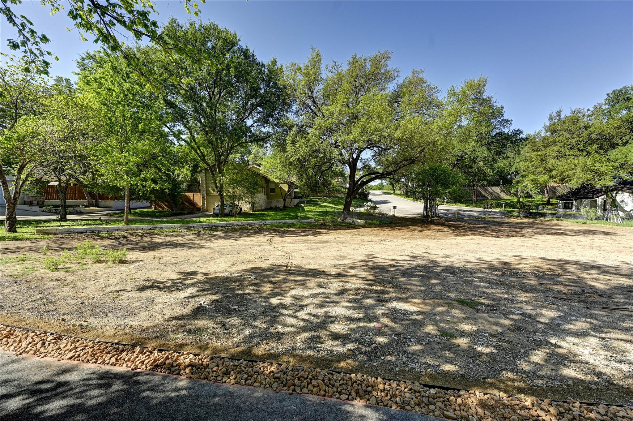2000-2 Breeze Holw Property Photo 2