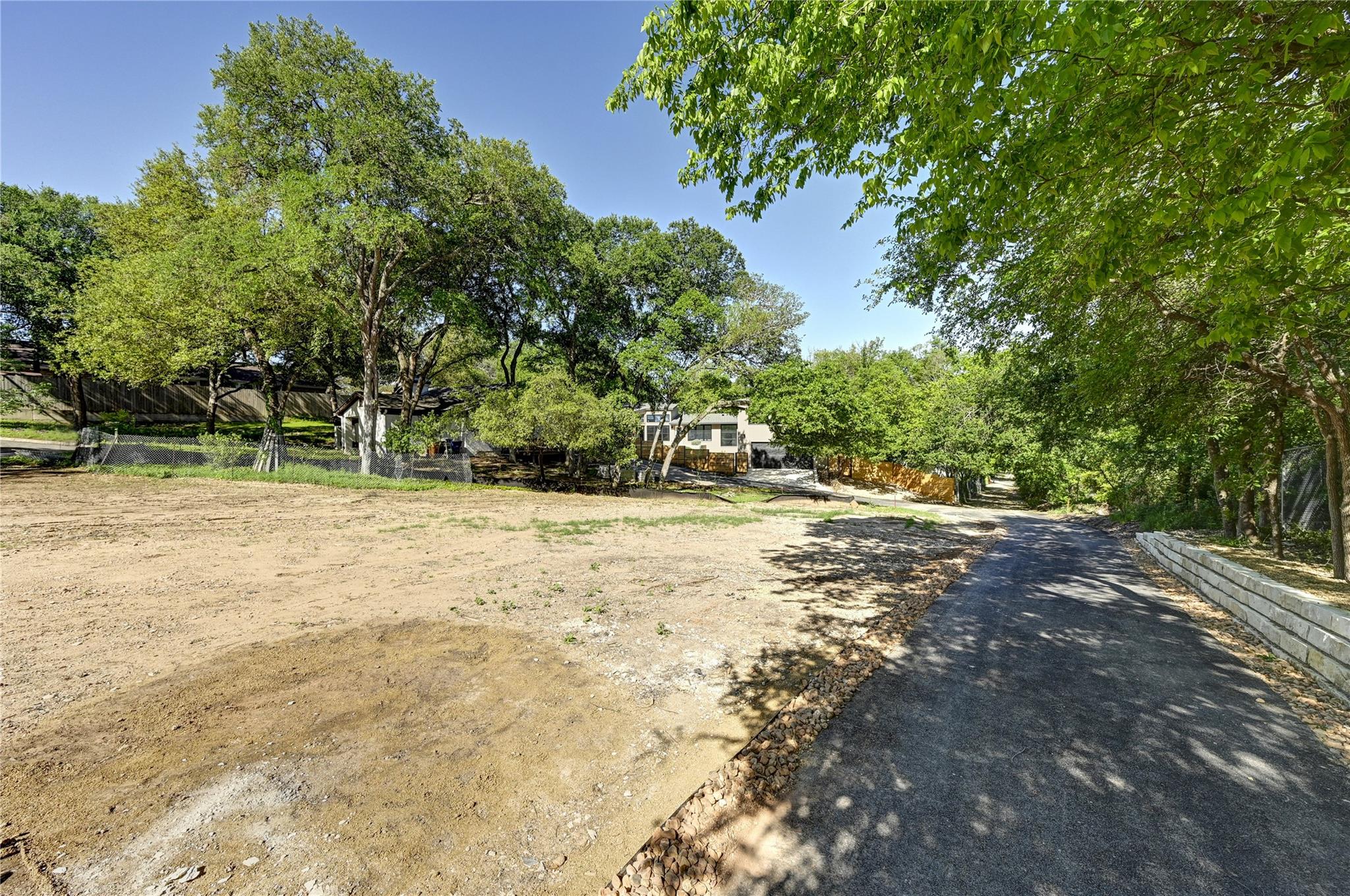 2000-2 Breeze Holw Property Photo 14