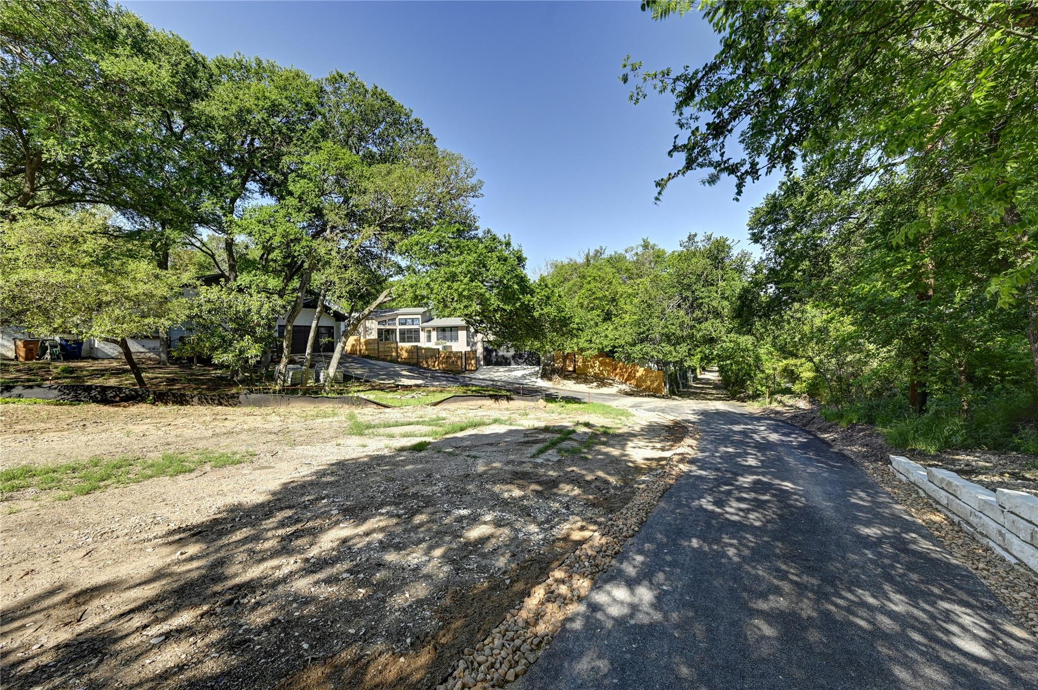 2000-2 Breeze Holw Property Photo 17