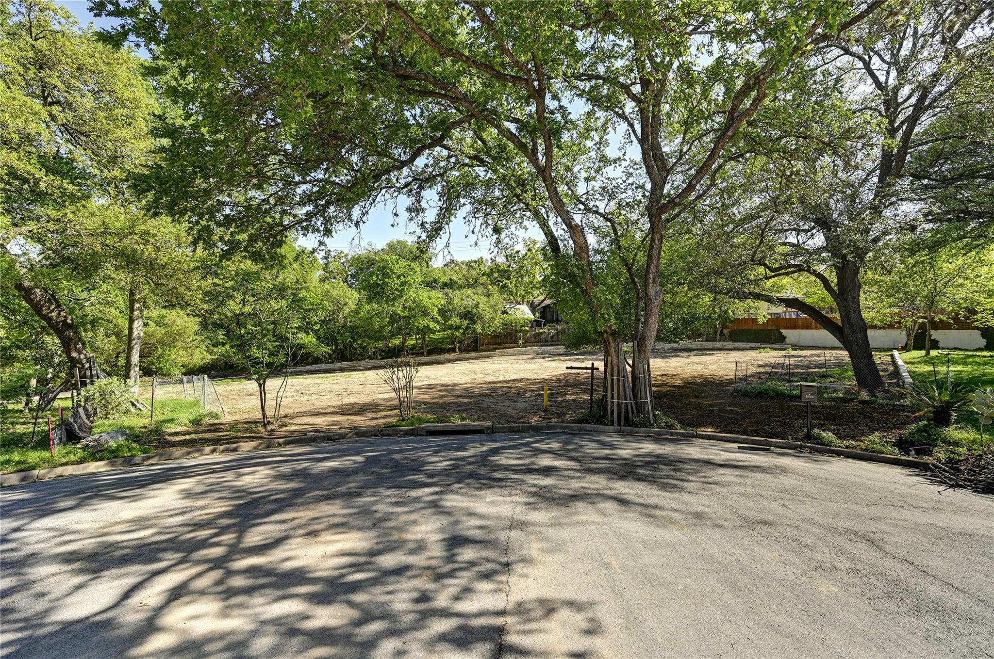 2000-2 Breeze Holw Property Photo 21
