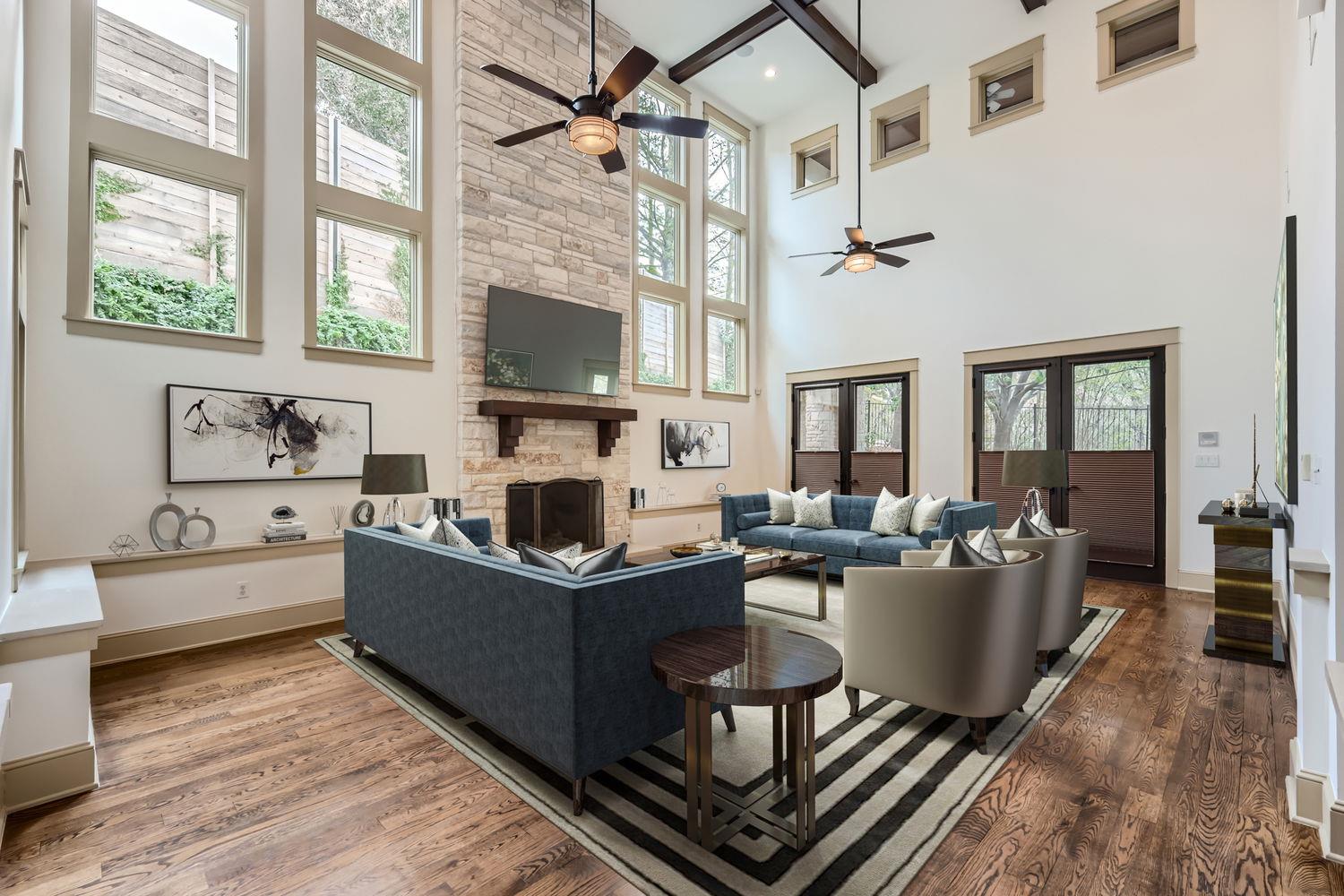 35th Street Condo Real Estate Listings Main Image
