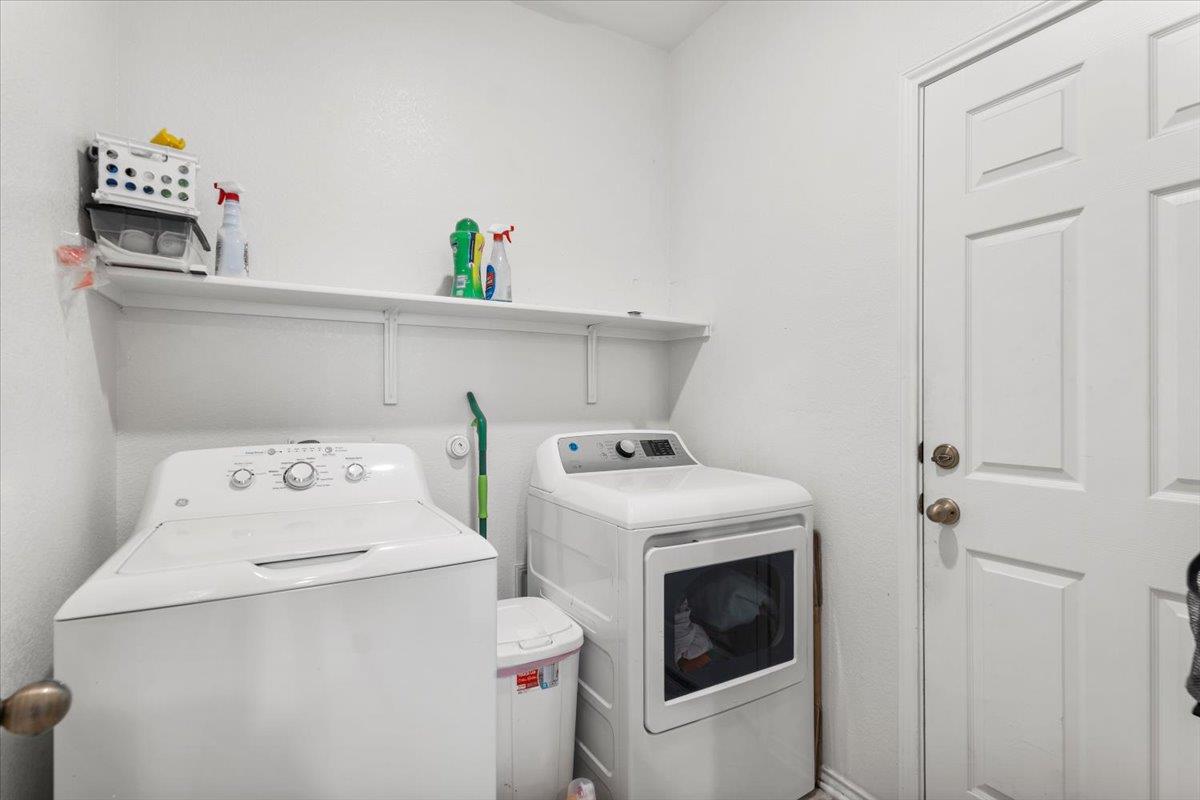 239 Crimson Ln Property Photo 12