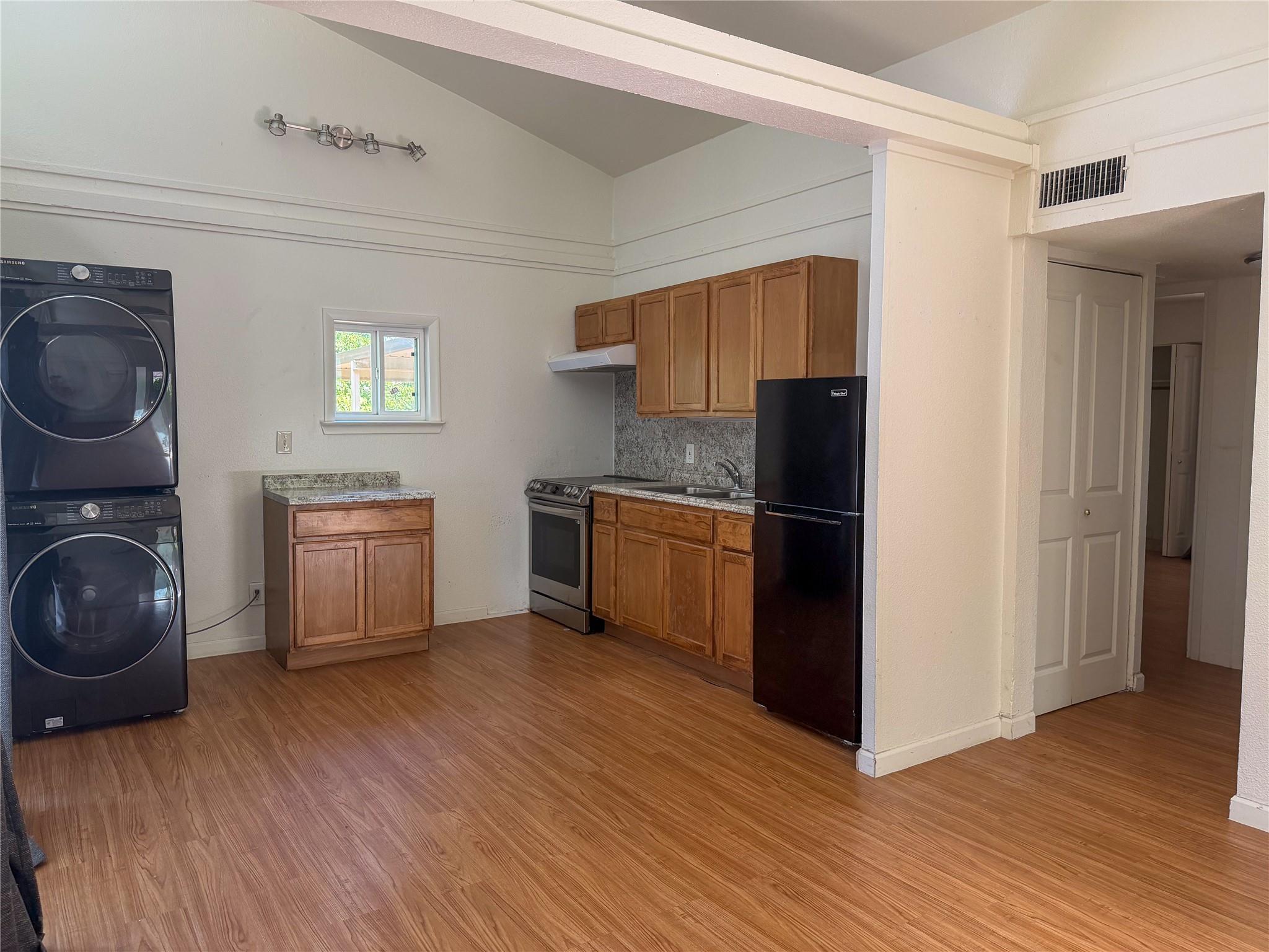 1505 Robert Weaver Ave Ave Property Photo 5