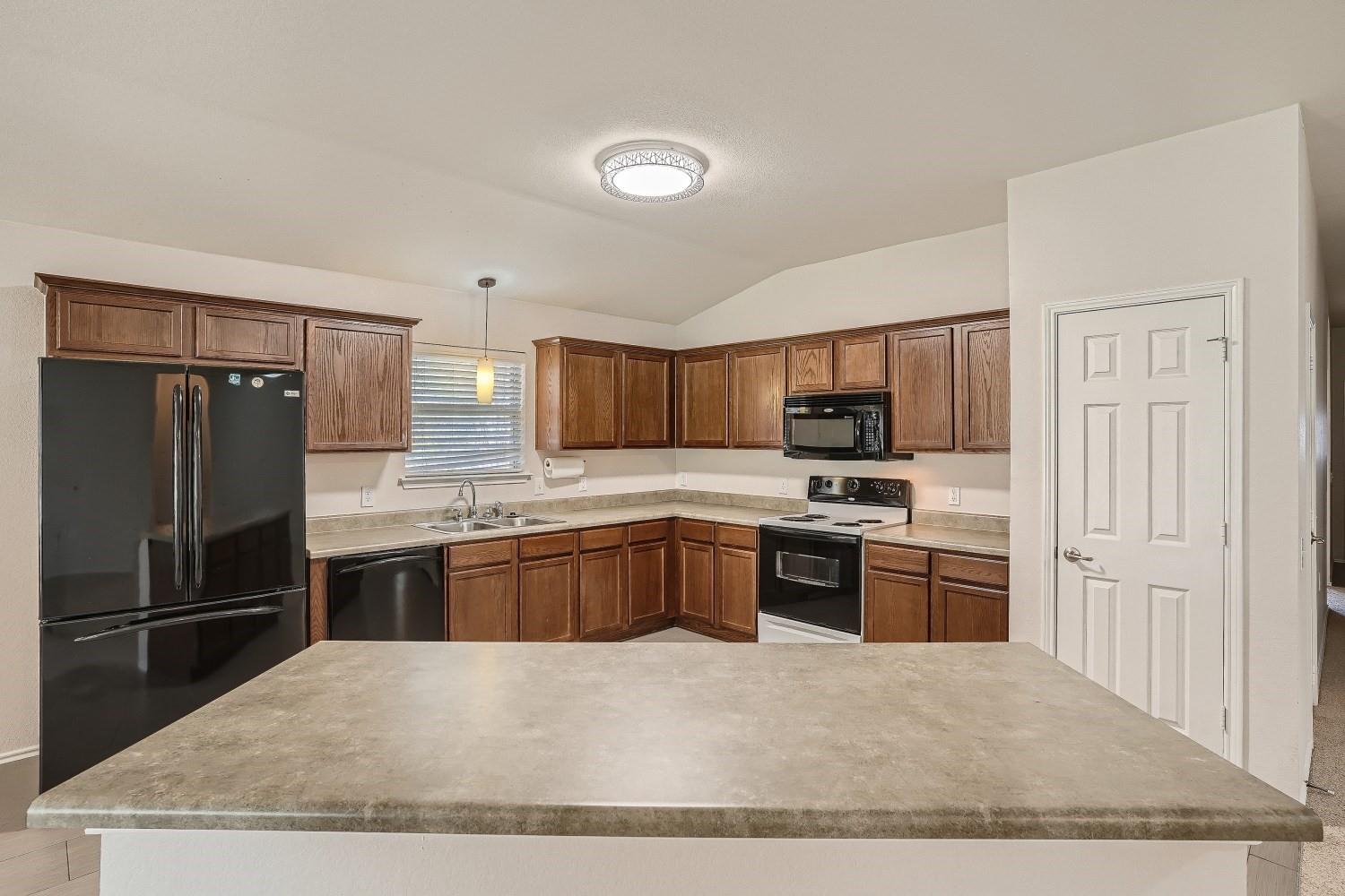 8905 Quick Stream Dr Property Photo 9
