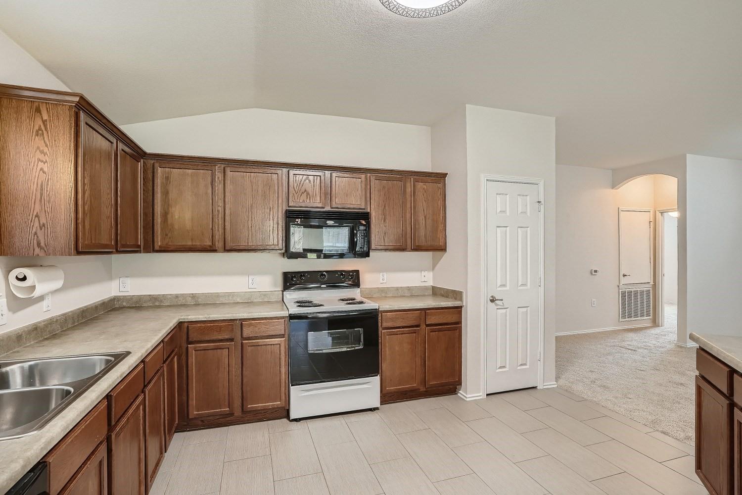 8905 Quick Stream Dr Property Photo 10