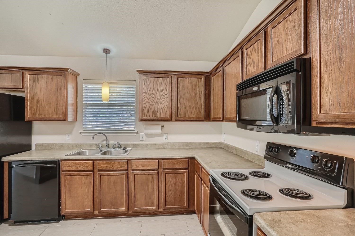 8905 Quick Stream Dr Property Photo 12