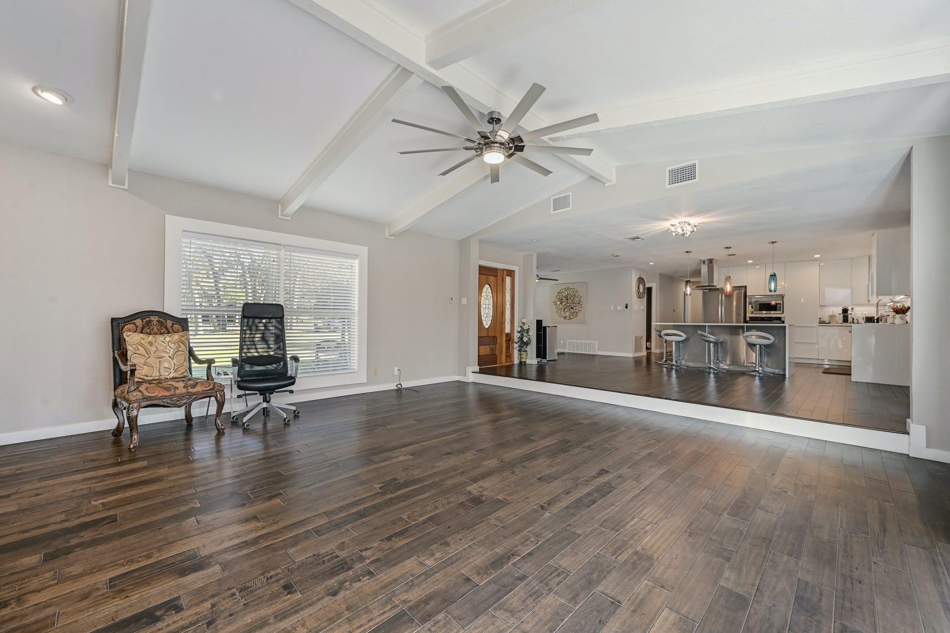 3105 Twilight Trl Property Photo 11