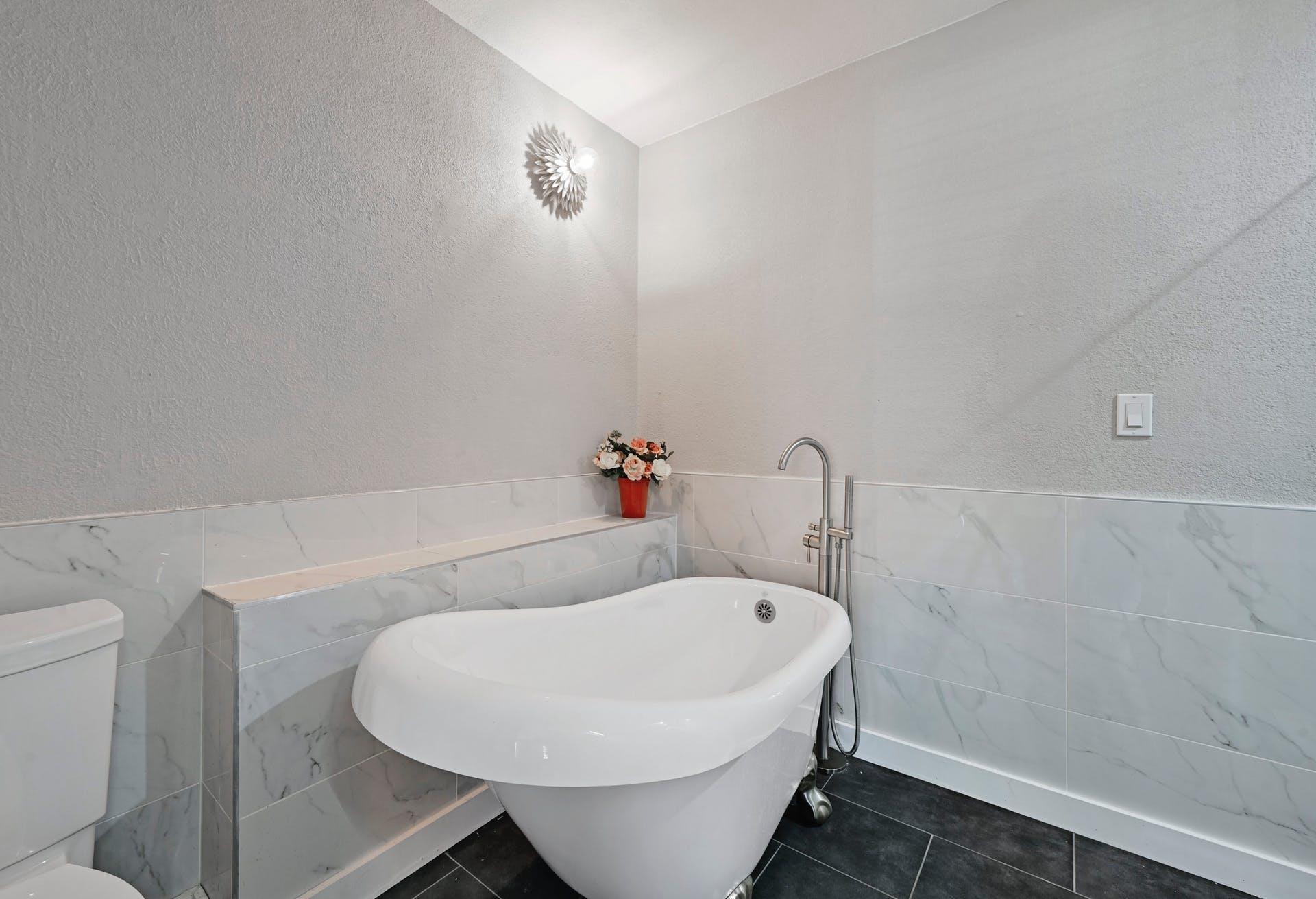 3105 Twilight Trl Property Photo 17