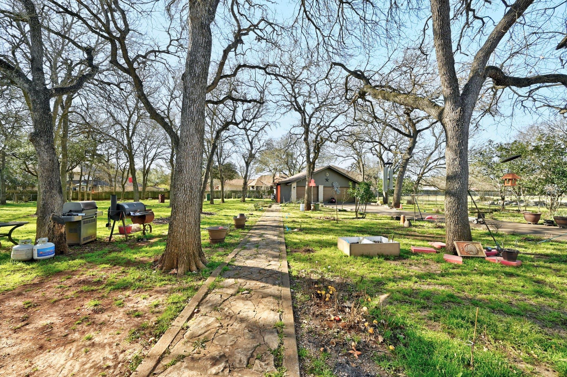 3105 Twilight Trl Property Photo 28