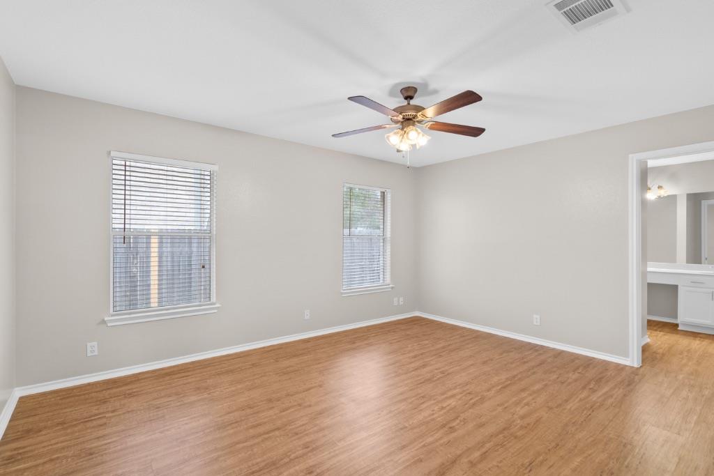 905 Lodosa Dr Property Photo 10