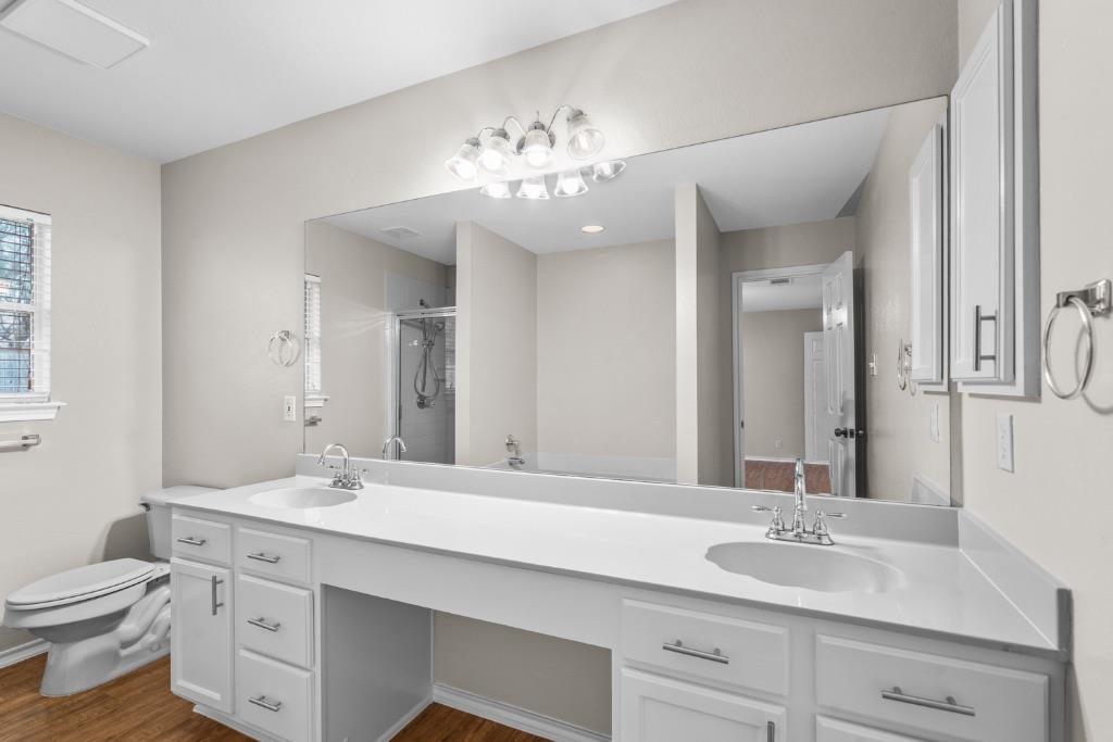905 Lodosa Dr Property Photo 12