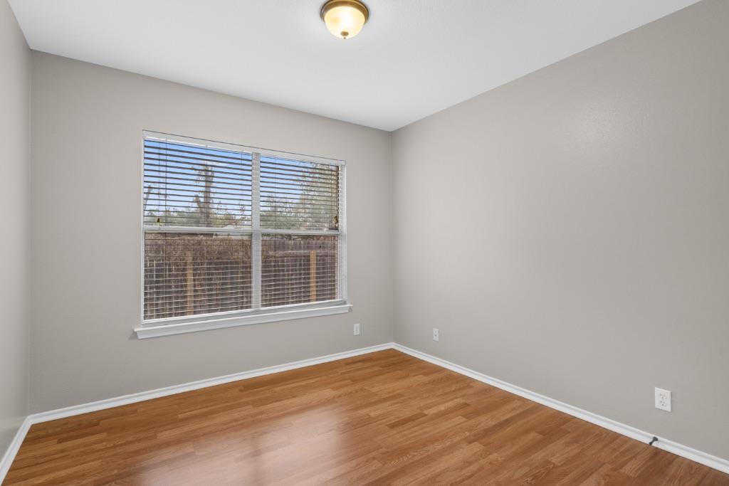 905 Lodosa Dr Property Photo 15