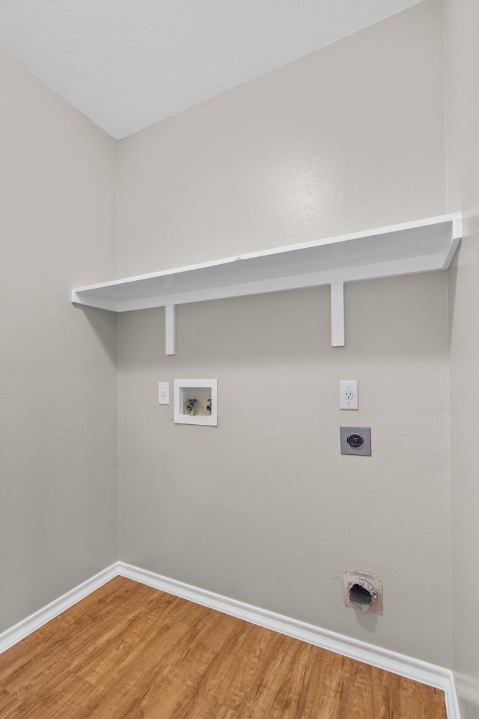 905 Lodosa Dr Property Photo 20