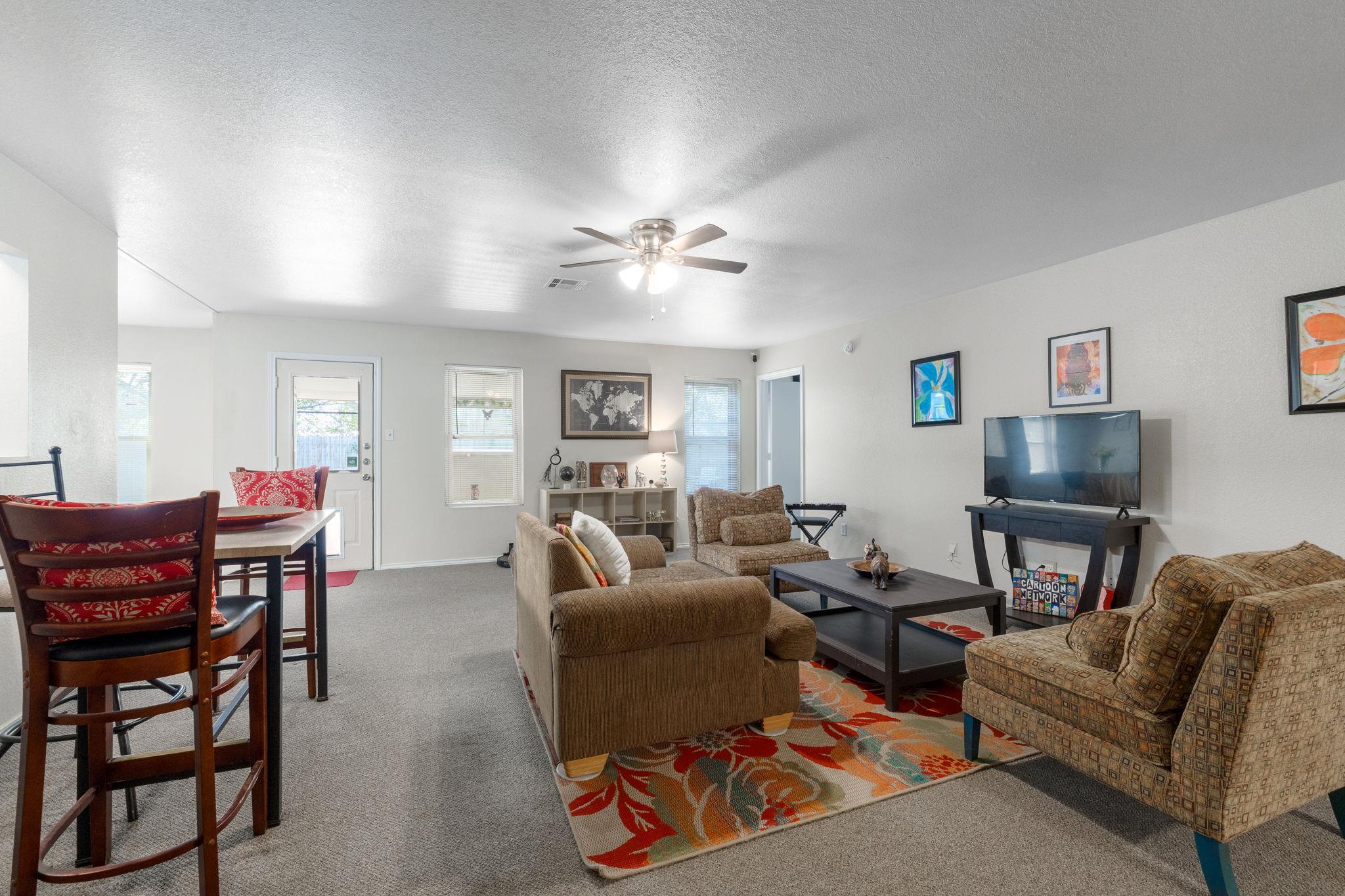 2415 Gallop Dr Property Photo 4