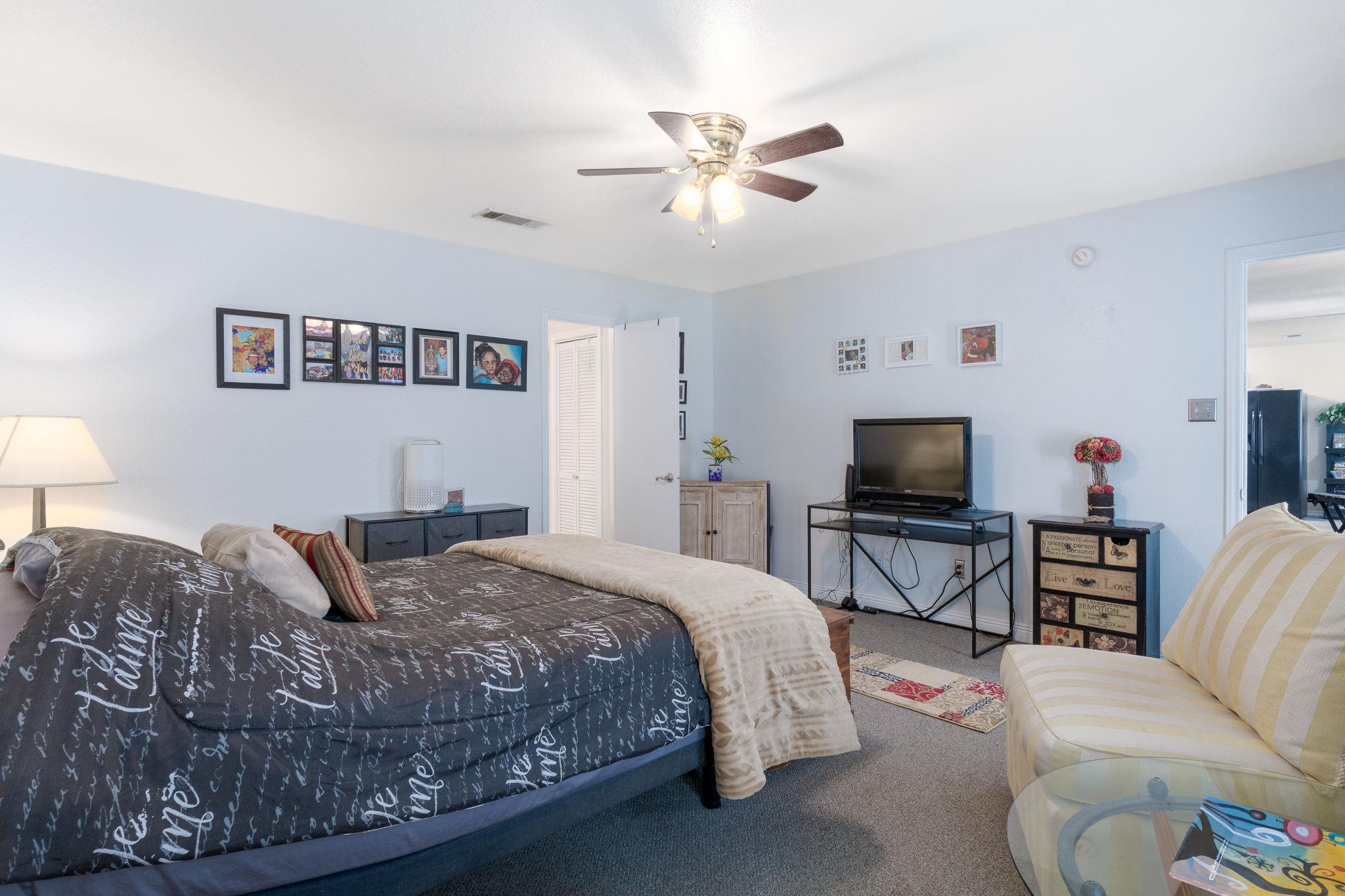 2415 Gallop Dr Property Photo 11