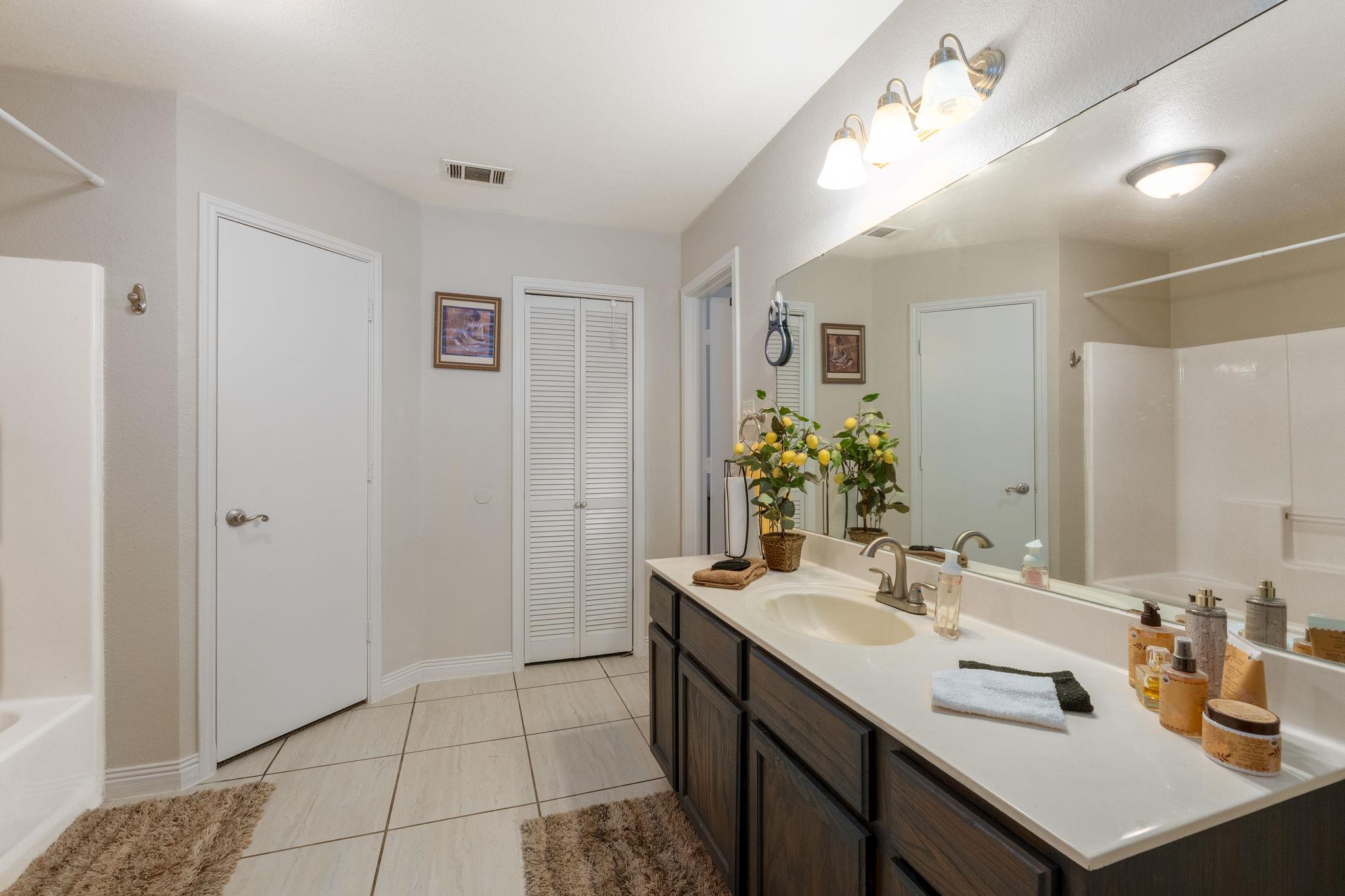 2415 Gallop Dr Property Photo 15