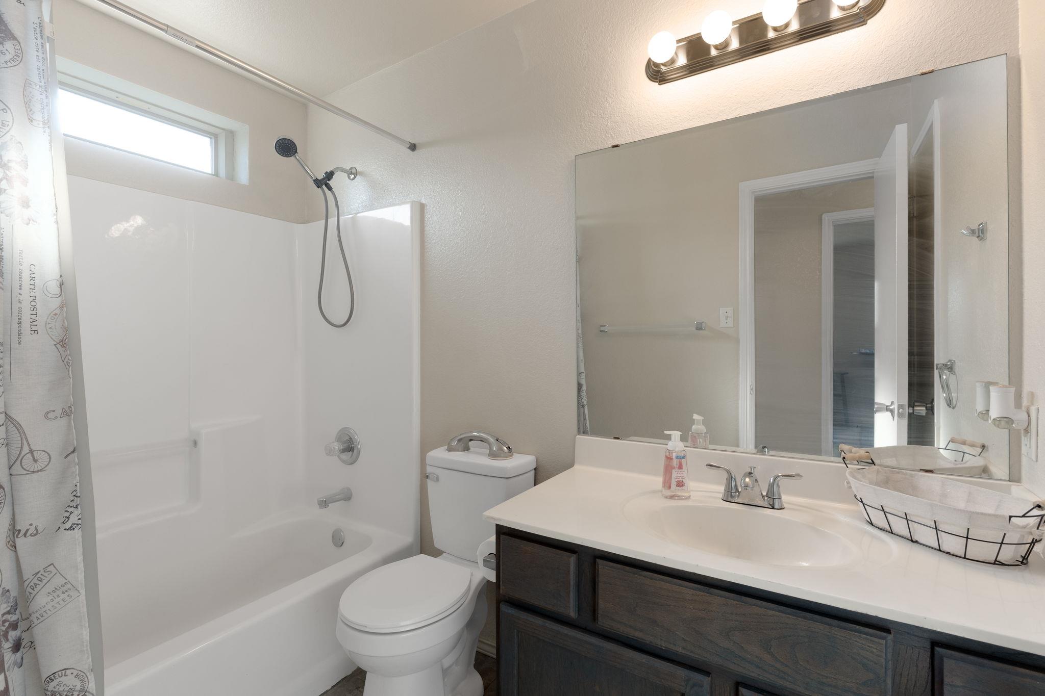 2415 Gallop Dr Property Photo 18