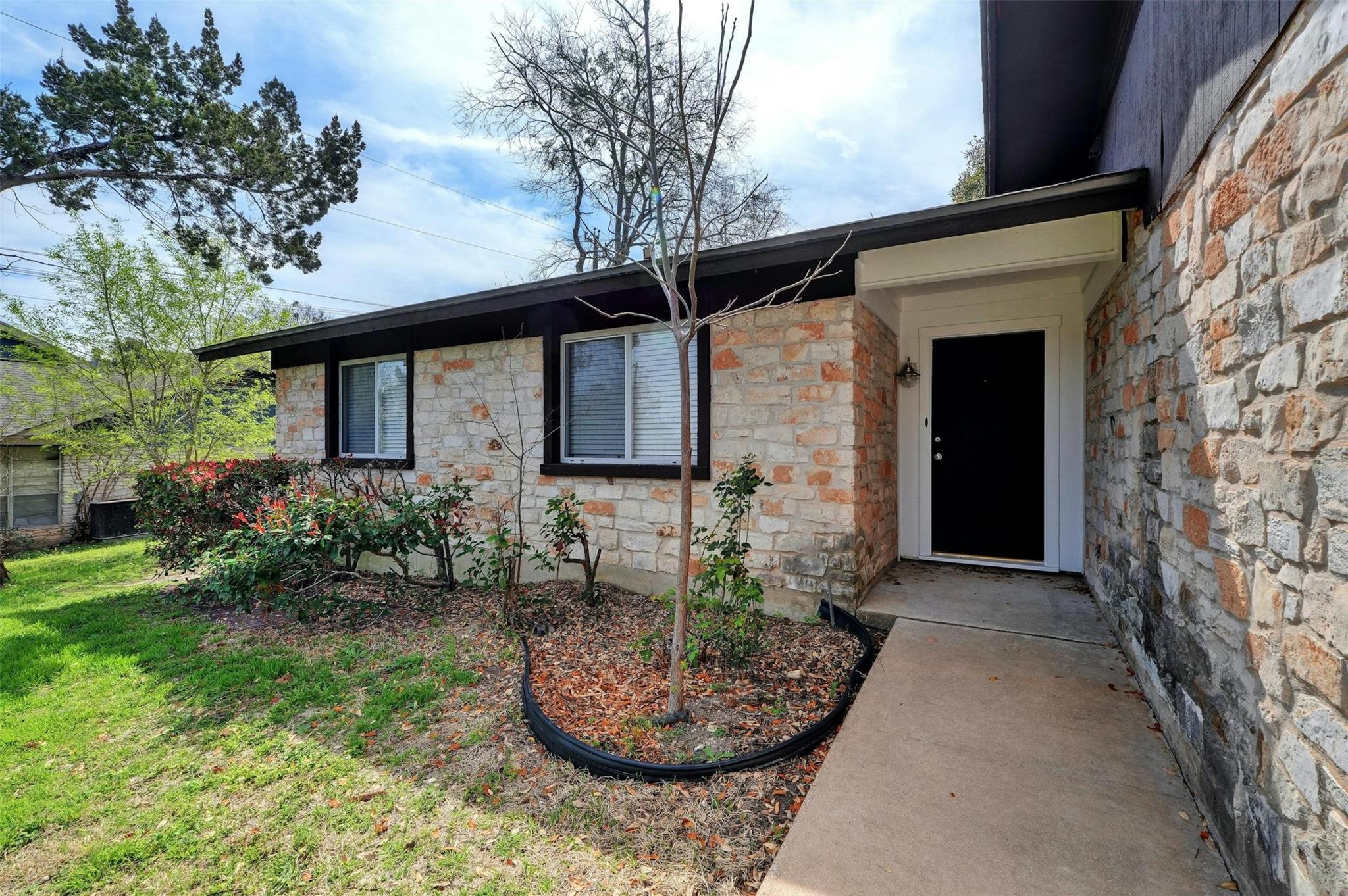 11609 River Oaks Trl Property Photo