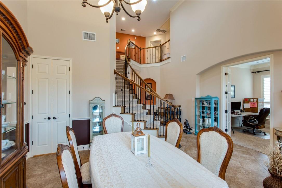 1007 Rhondstat Run Property Photo 5