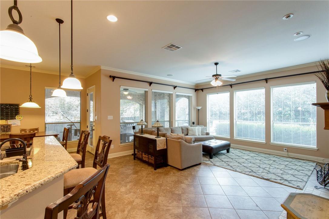 1007 Rhondstat Run Property Photo 7