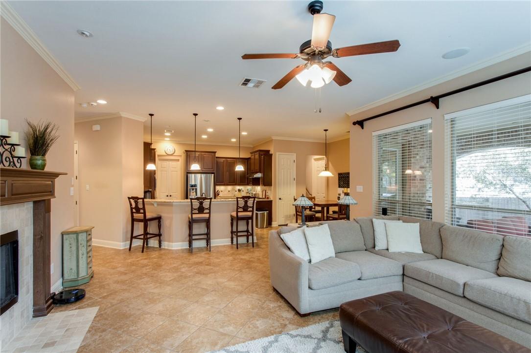 1007 Rhondstat Run Property Photo 9
