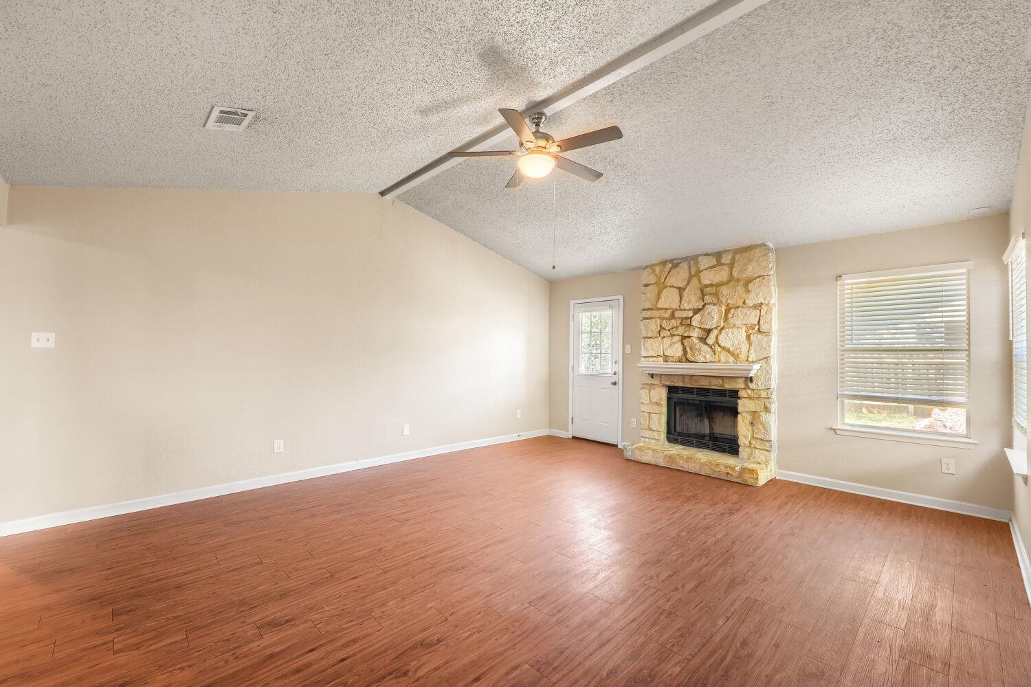 7712 Islander Dr Property Photo 7