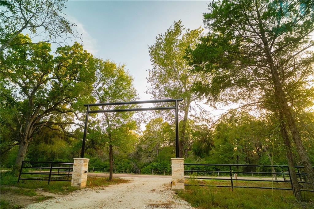 12504 Red Hill Rd Property Photo 1