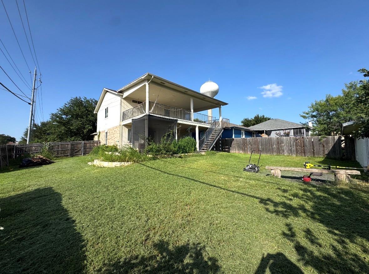 15101 Nuttall Dr Property Photo 2