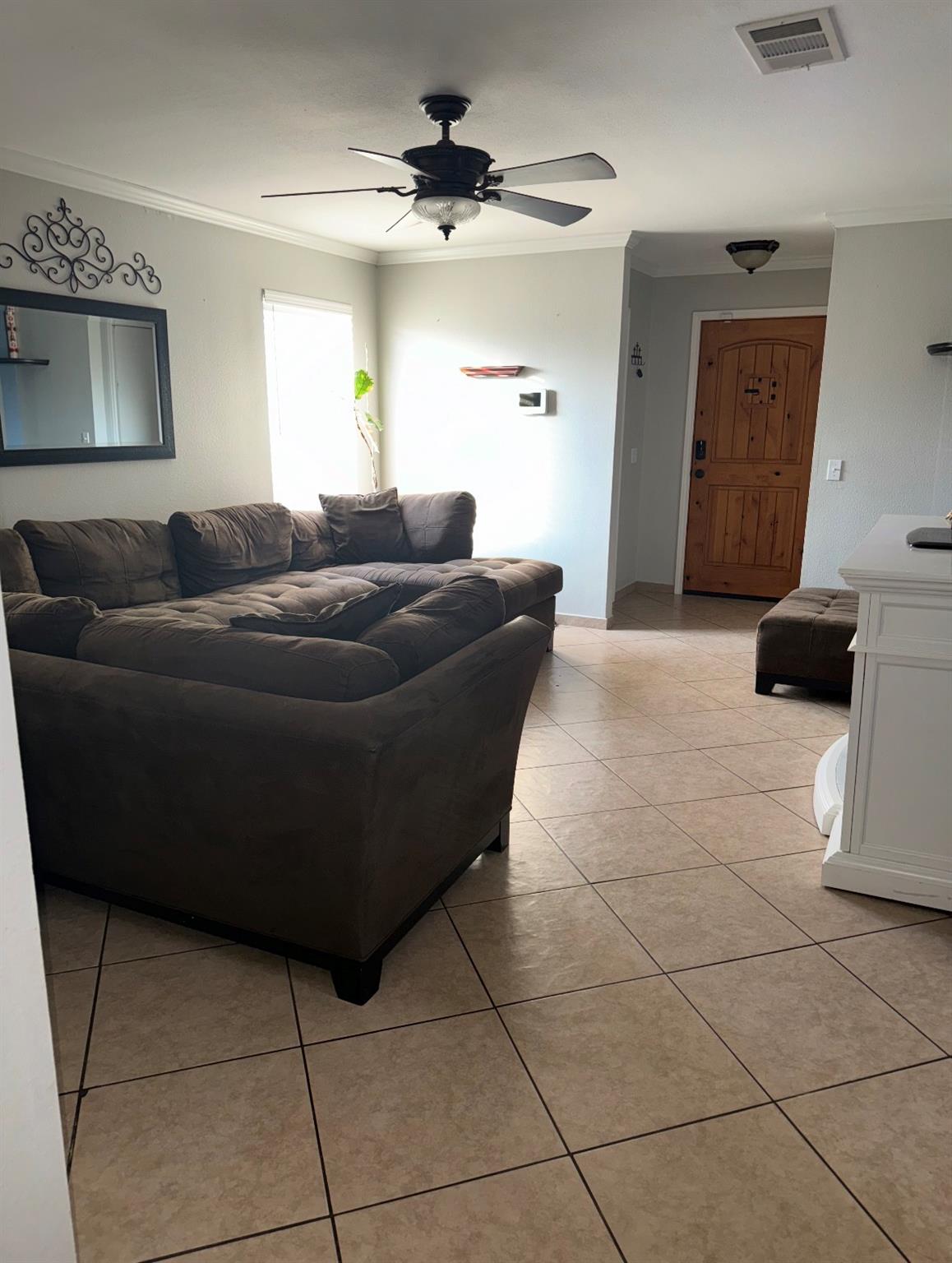 15101 Nuttall Dr Property Photo 5