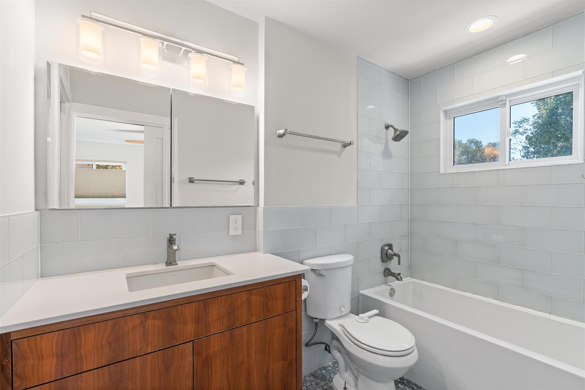 5405 Fairmont Cir Property Photo 16