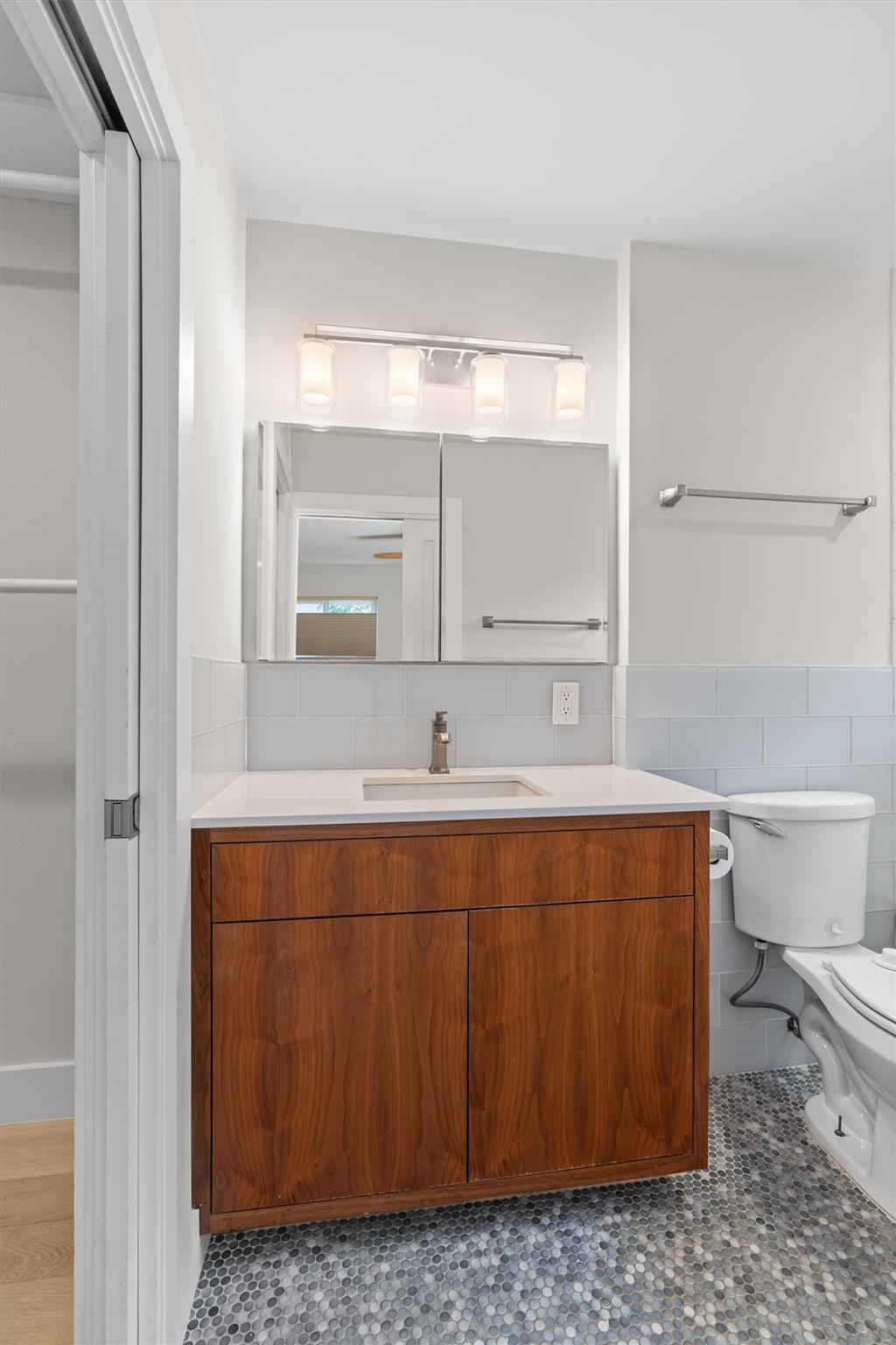 5405 Fairmont Cir Property Photo 17