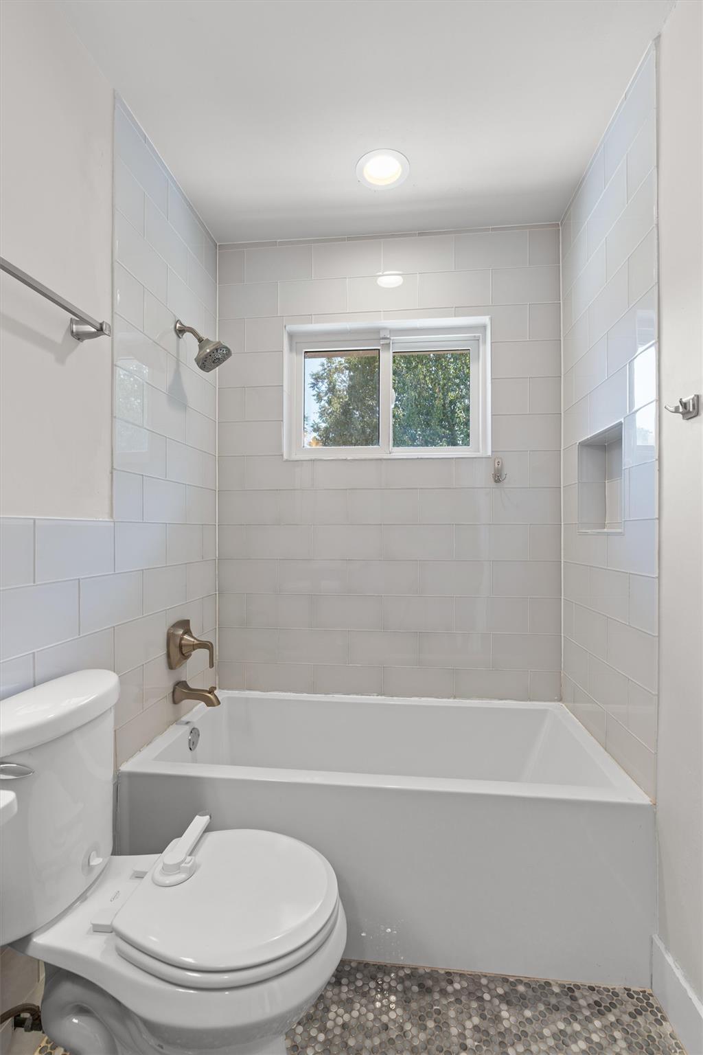 5405 Fairmont Cir Property Photo 18