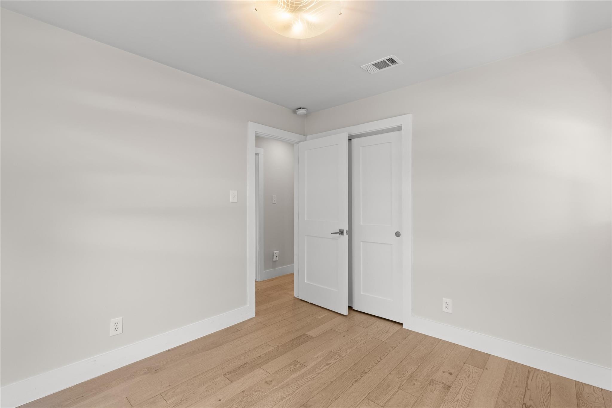 5405 Fairmont Cir Property Photo 23