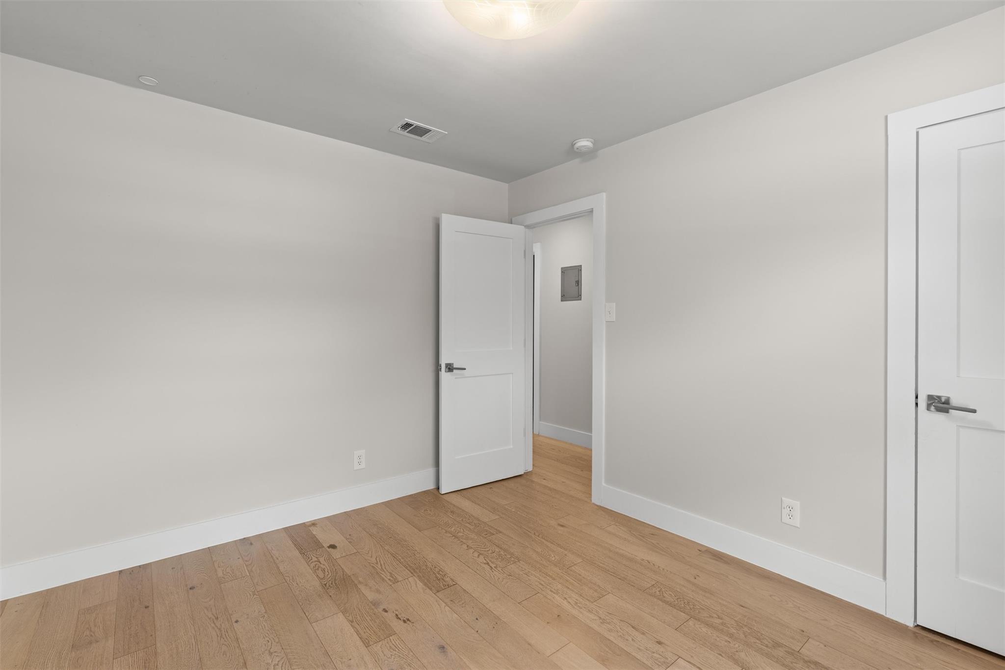5405 Fairmont Cir Property Photo 25