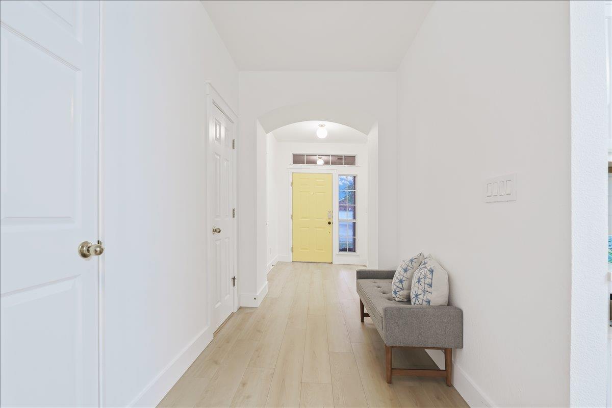 712 Arrowood Pl Property Photo 5