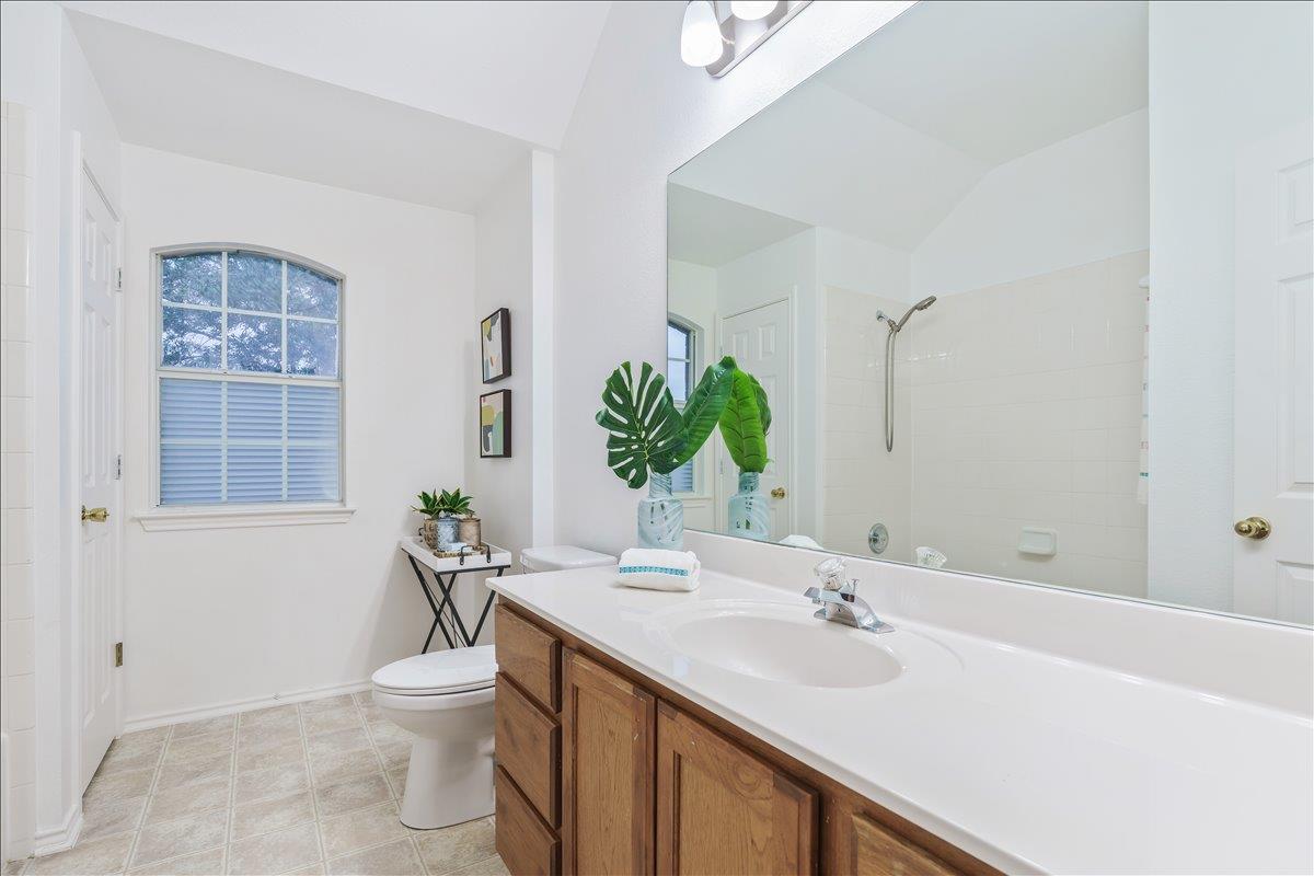 712 Arrowood Pl Property Photo 25