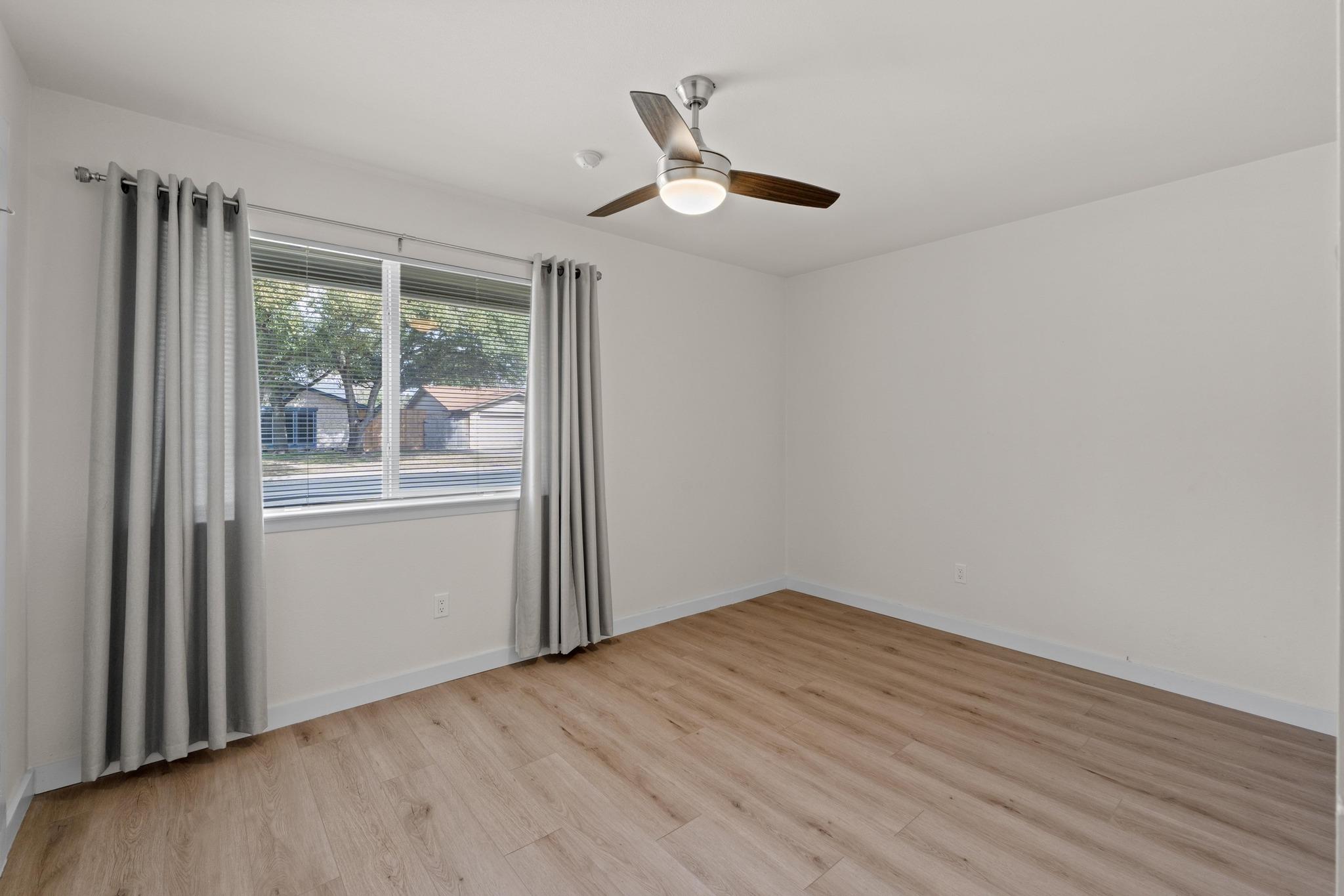 11216 Henge Dr Property Photo 10